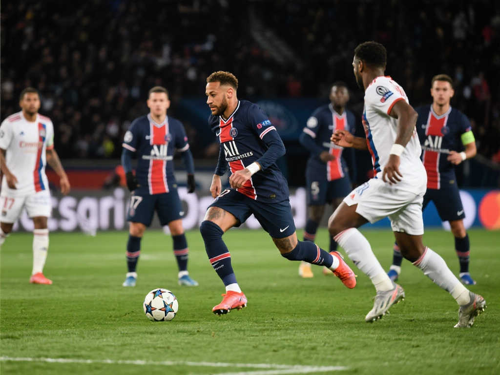 互不相让 互不相让